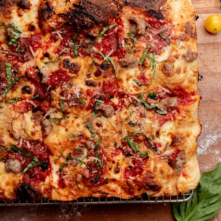 Fresh Salads: Crisp, Colorful, and Delicious