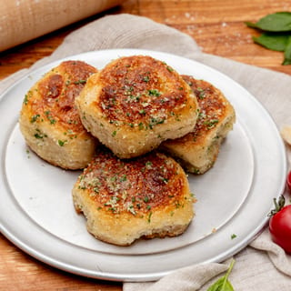 Garlic Knots (4pcs)